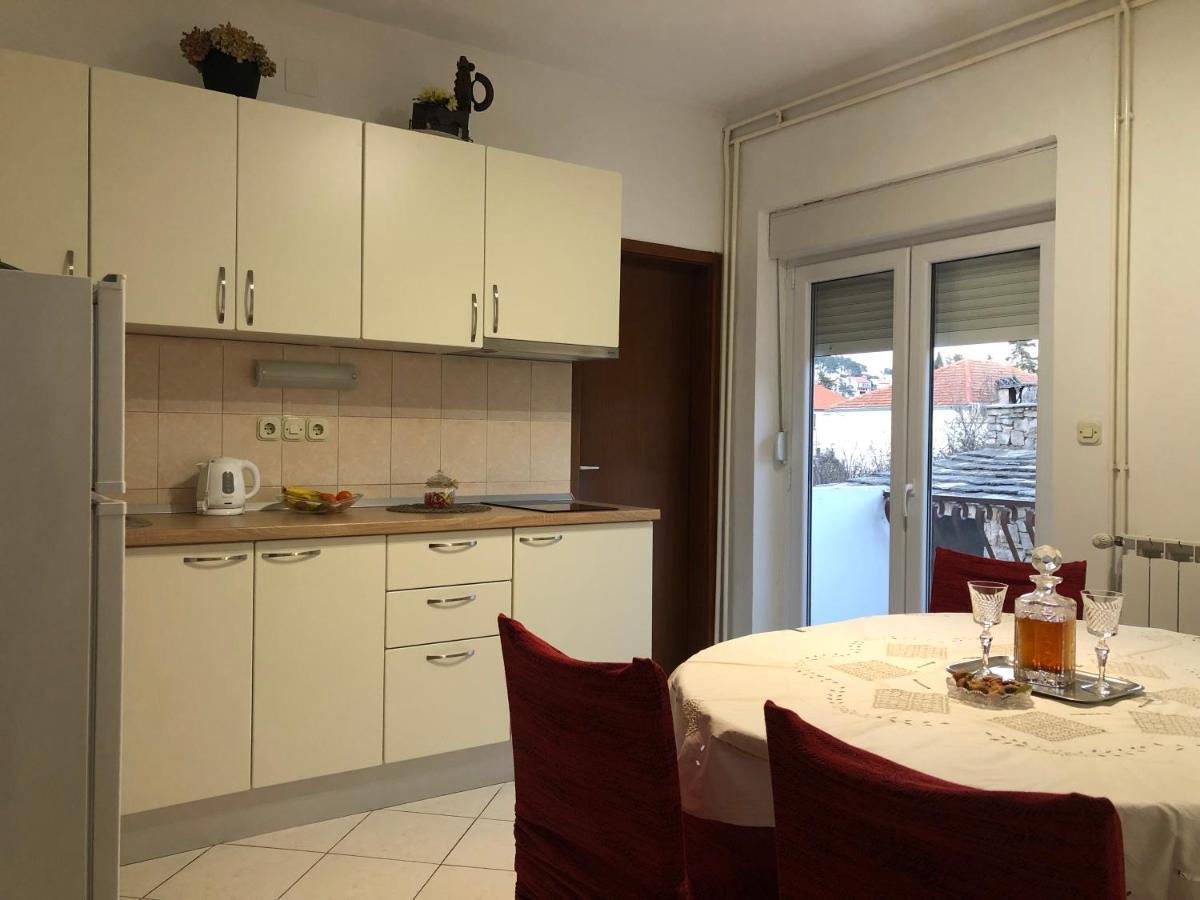 Apartments Draganic Jelsa  Luaran gambar