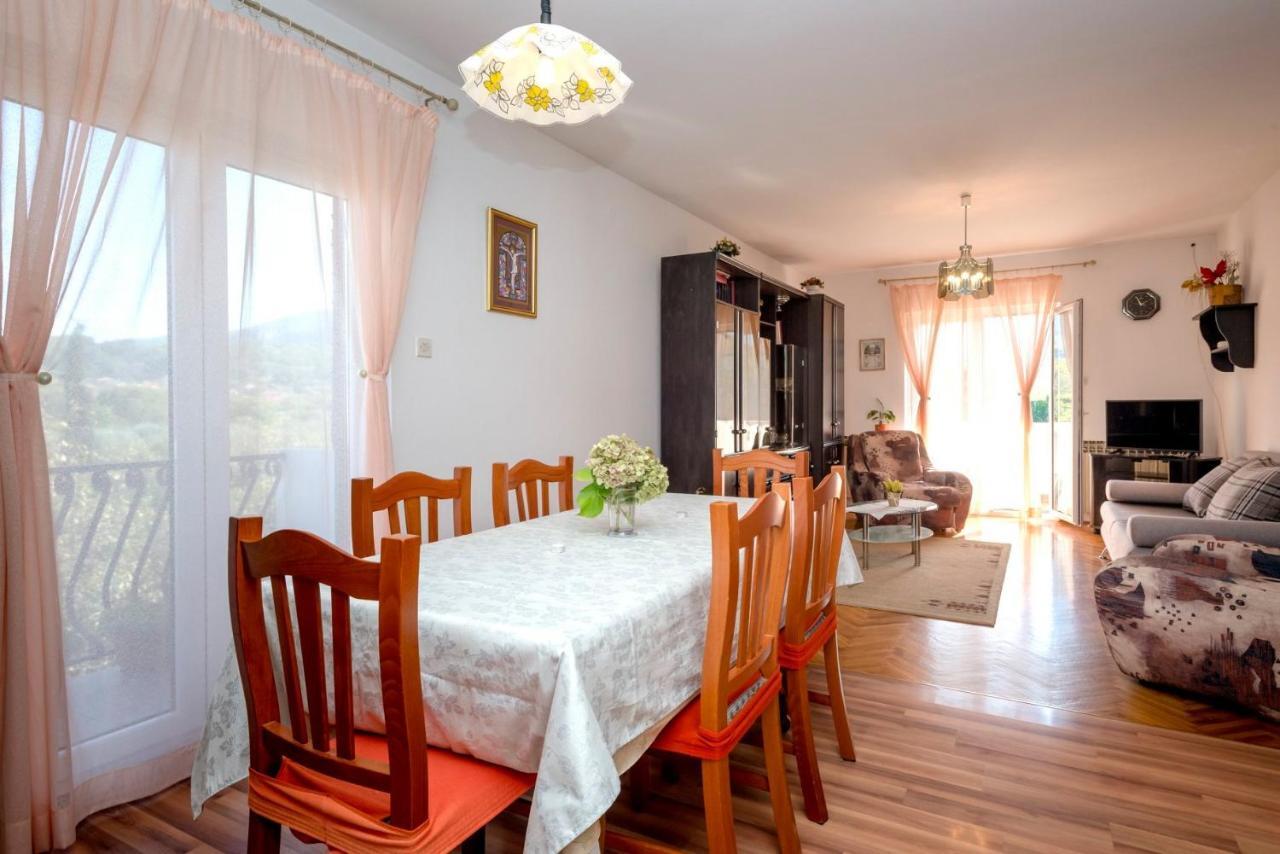 Apartments Draganic Jelsa  Luaran gambar